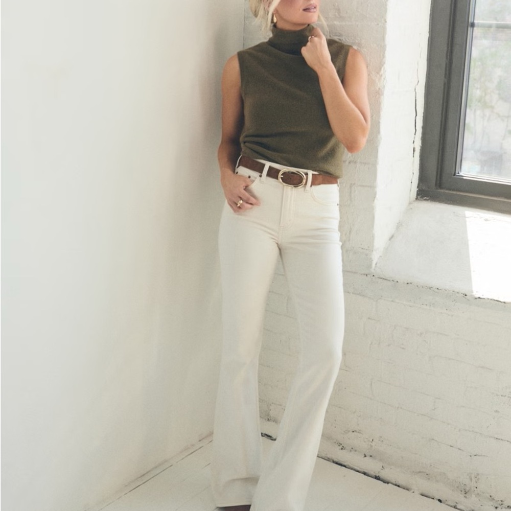 Abercrombie & Fitch High Rise Bootcut Jean - Ecru (cream) NWT